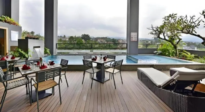 Travello Hotel Bandung