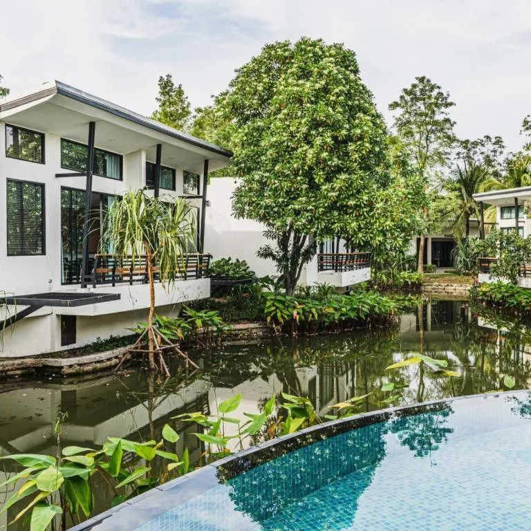 Lumphawa Amphawa Resort