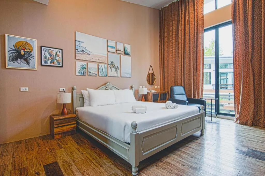 Bed in Lumphawa Amphawa Resort