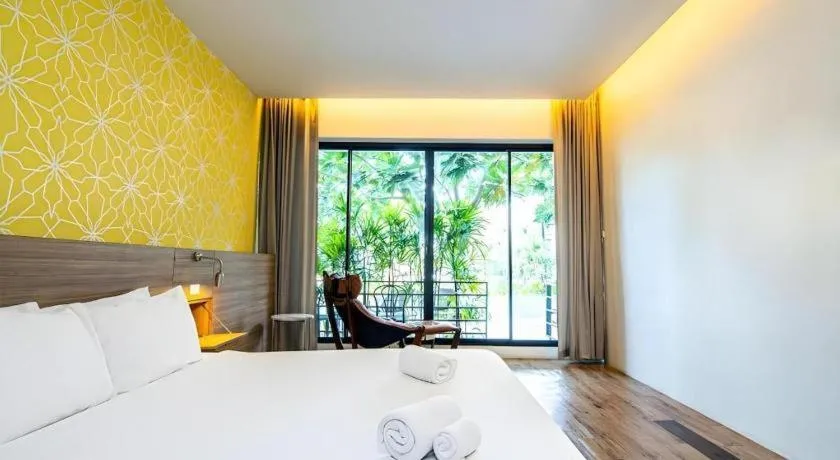 Bed in Lumphawa Amphawa Resort