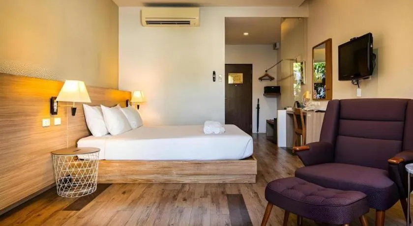 Bed in Lumphawa Amphawa Resort