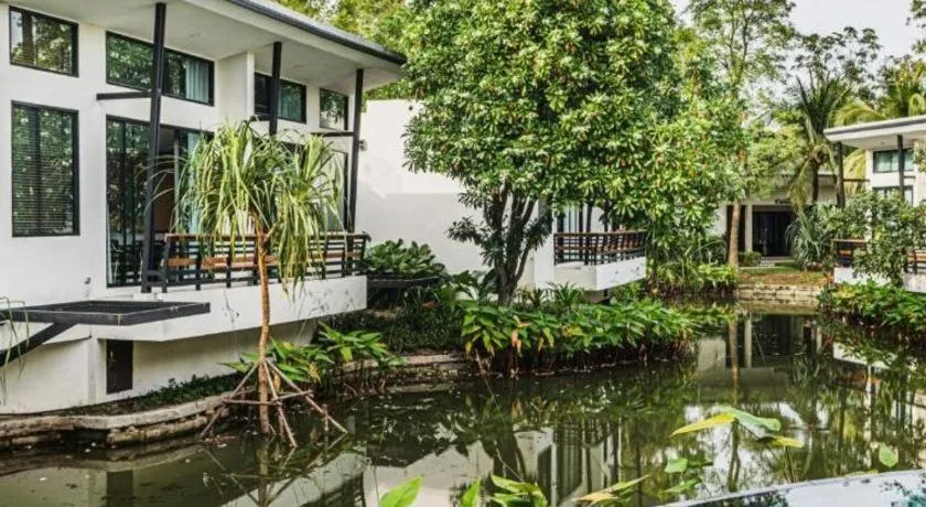 Lumphawa Amphawa Resort