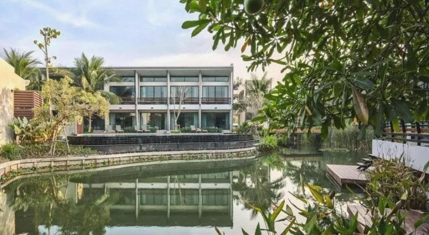 Lumphawa Amphawa Resort