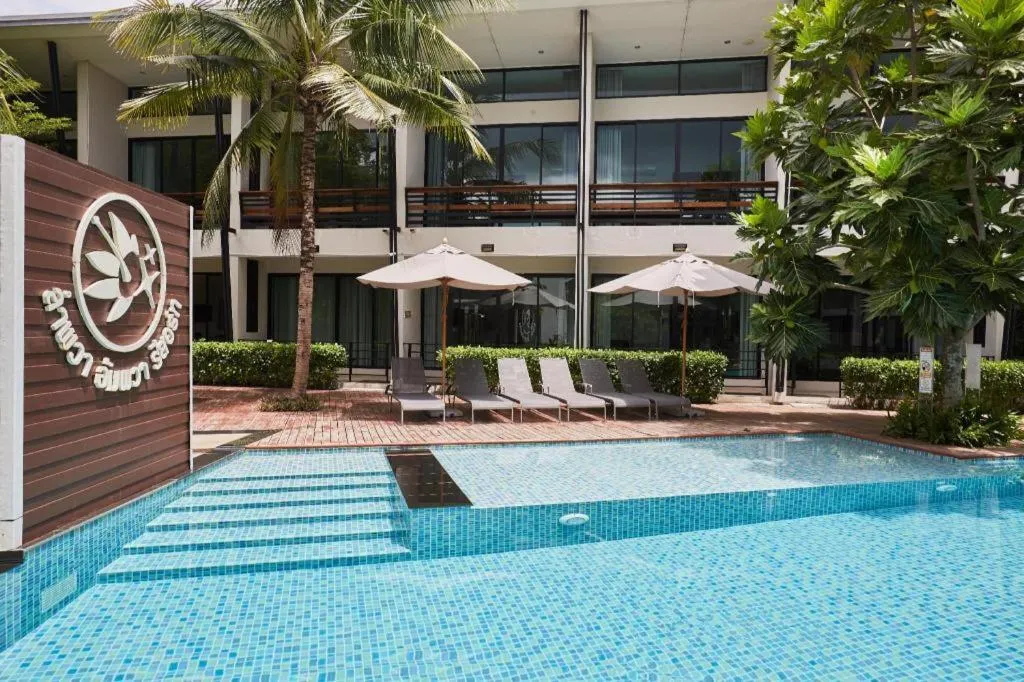 Lumphawa Amphawa Resort