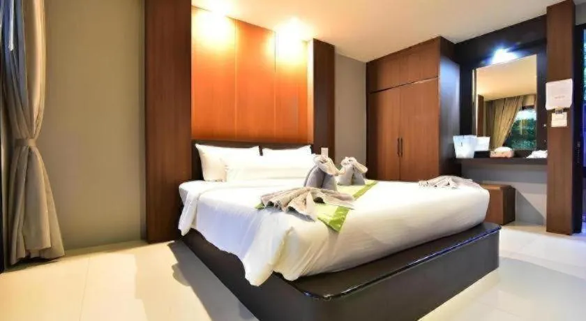 Bed in The Breeze Lipe Resort