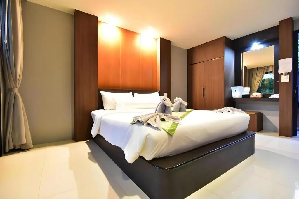 Bed in The Breeze Lipe Resort