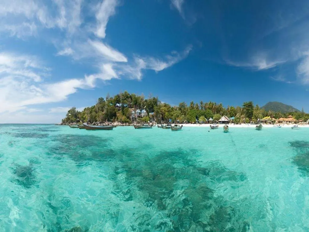 The Breeze Lipe Resort