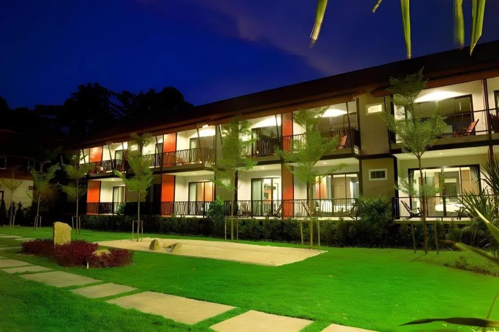 The Breeze Lipe Resort