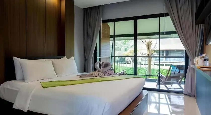 Bed in The Breeze Lipe Resort