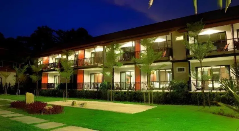 The Breeze Lipe Resort