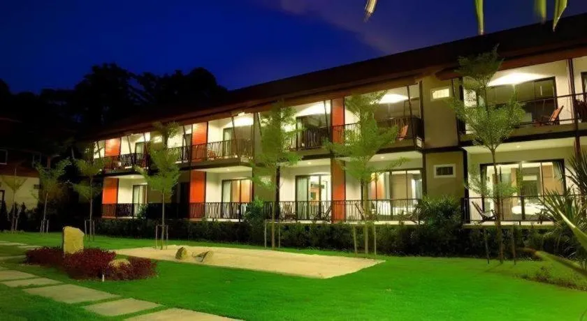 The Breeze Lipe Resort