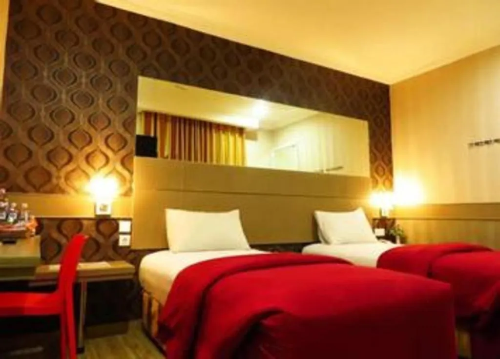 Bed in Hotel Menara Lexus