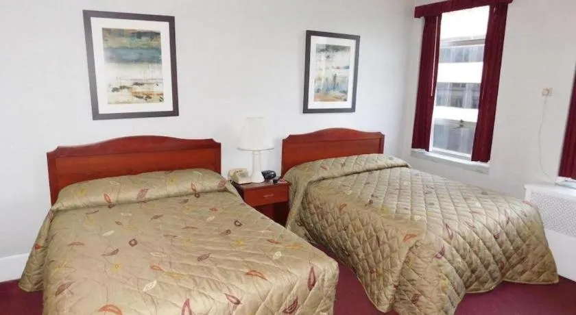 Bed in Hotel Harrington