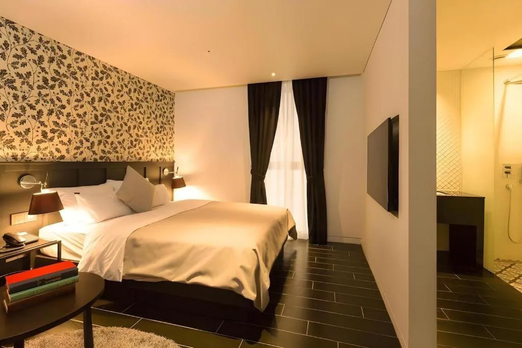 Bed in Trang blue hotel