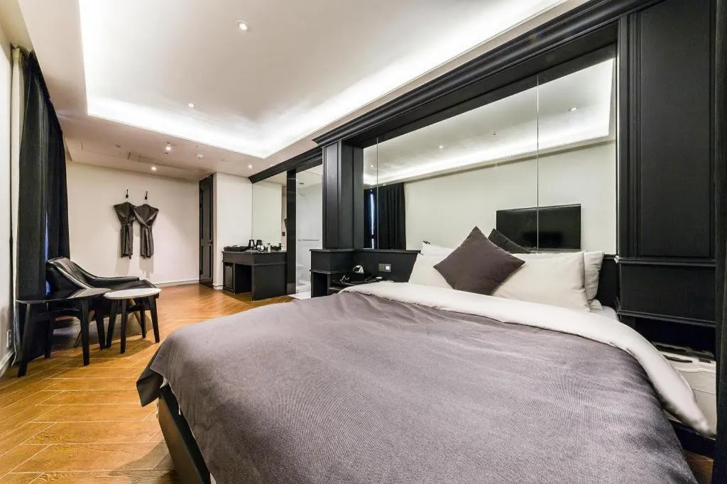 Bed in Trang blue hotel