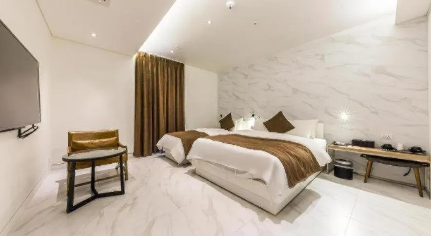 Bed in Trang blue hotel