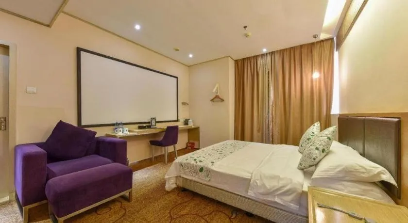 Bed in GreenTree Alliance Shenzhen Shekou Sea World Taizi Road Hotel
