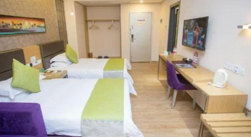 Bed in GreenTree Alliance Shenzhen Shekou Sea World Taizi Road Hotel