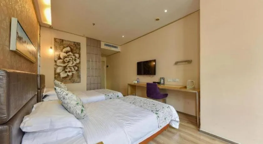Bed in GreenTree Alliance Shenzhen Shekou Sea World Taizi Road Hotel