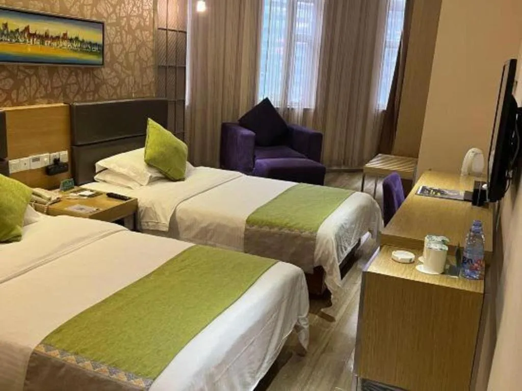 Bed in GreenTree Alliance Shenzhen Shekou Sea World Taizi Road Hotel
