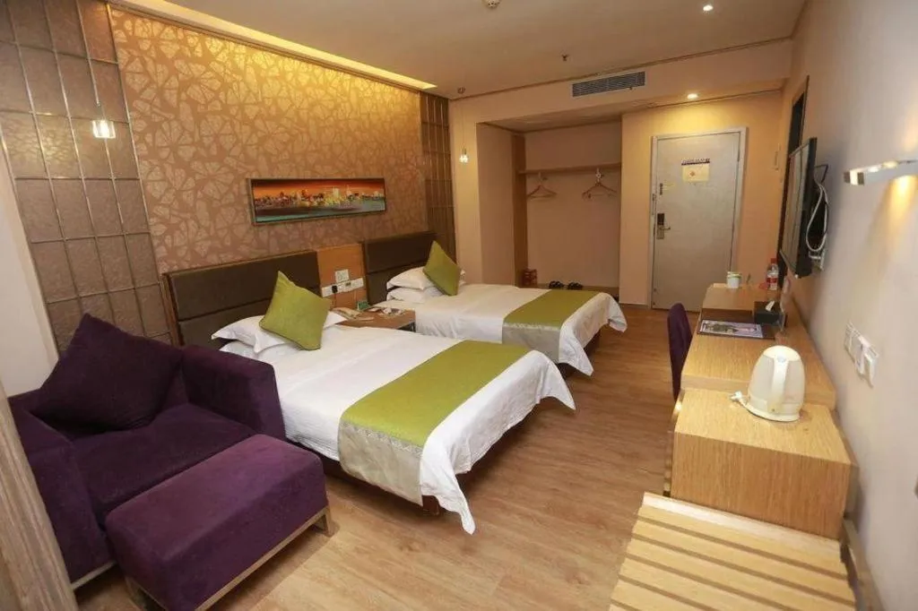 Bed in GreenTree Alliance Shenzhen Shekou Sea World Taizi Road Hotel