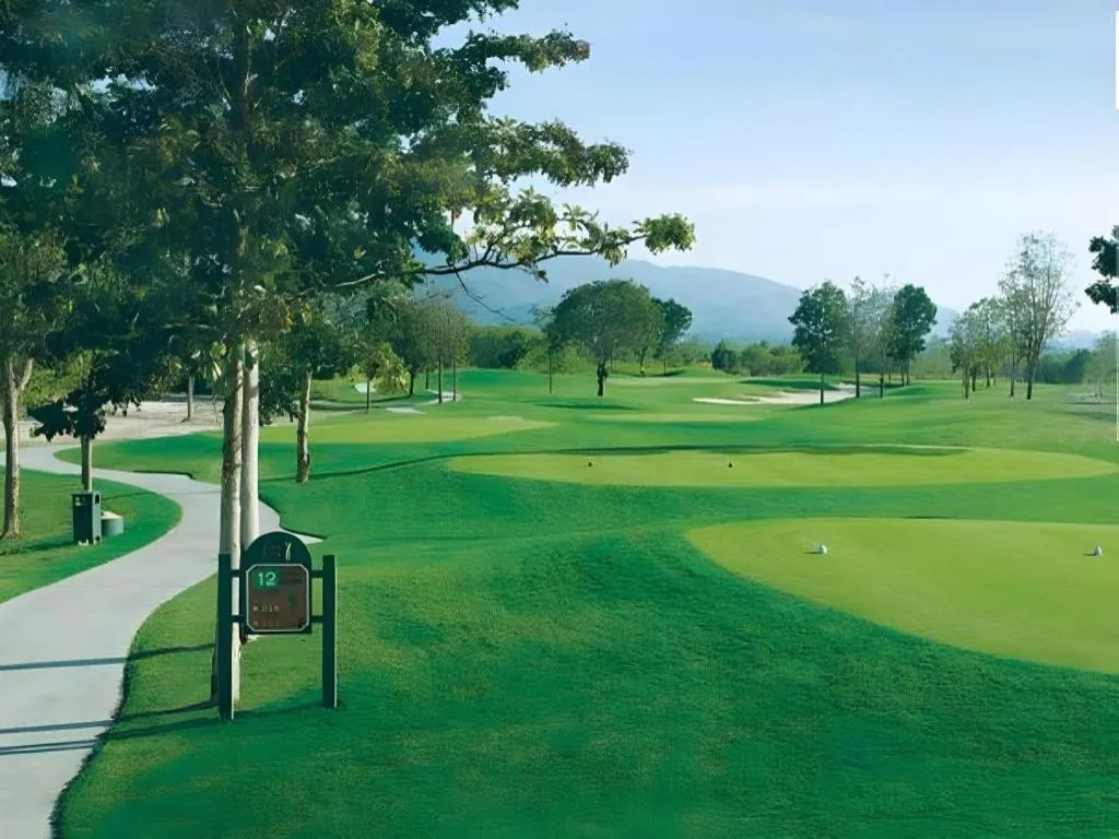 Lake View Hotel And Golf Club