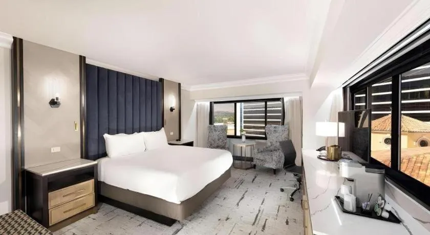 Bed in Peppermill Resort Spa Casino