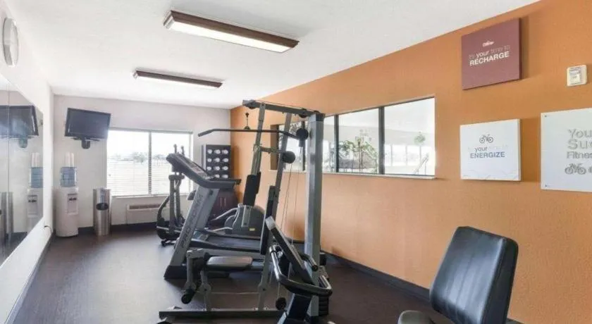 Comfort Suites Plainview