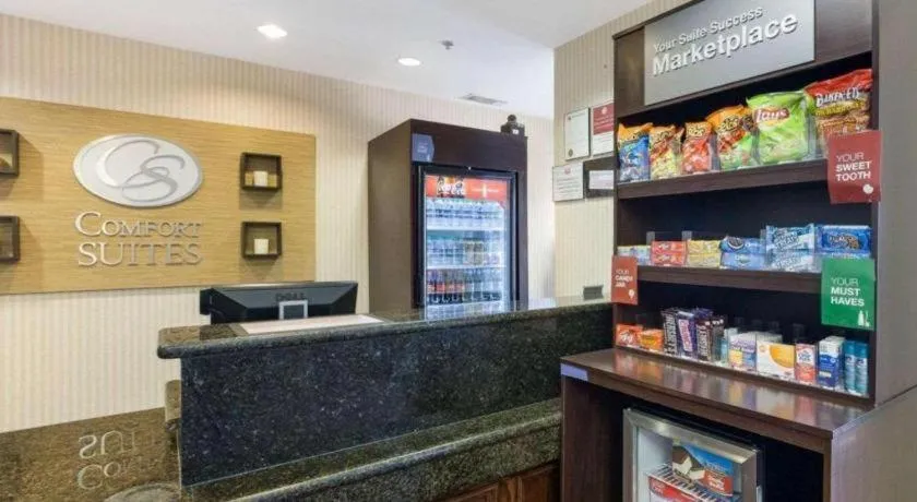 Comfort Suites Plainview