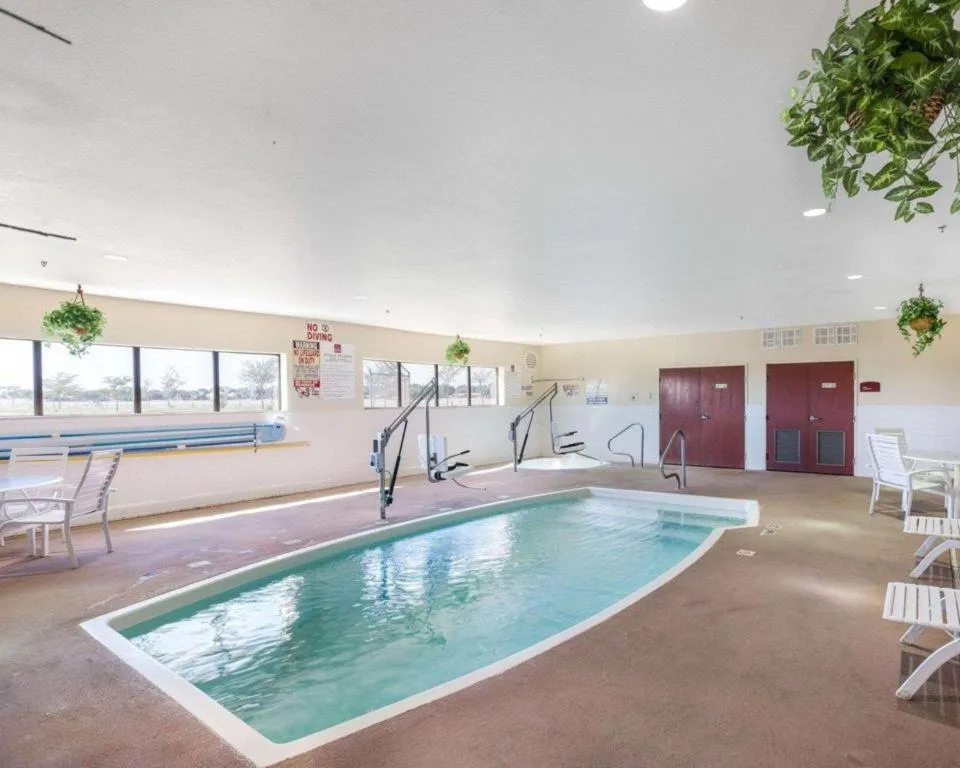 Comfort Suites Plainview