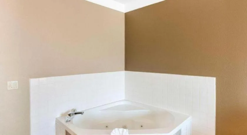 Comfort Suites Plainview