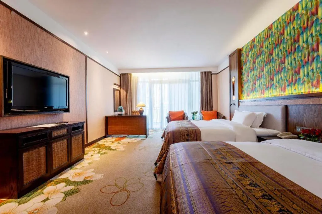 Bed in Riyuegu Hotsprings Resort