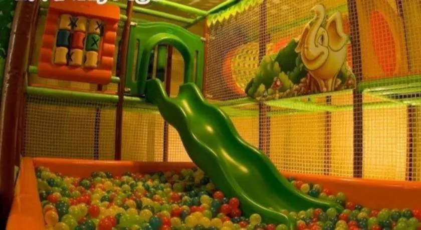 Riyuegu Hotsprings Resort