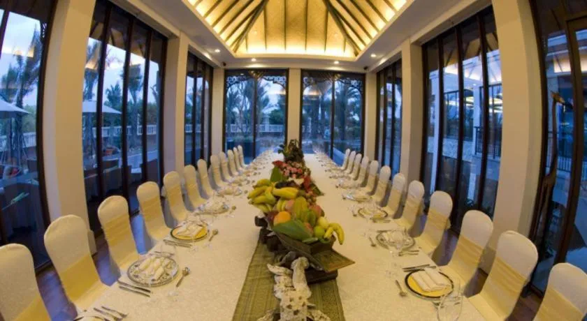 Riyuegu Hotsprings Resort