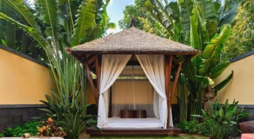 Riyuegu Hotsprings Resort