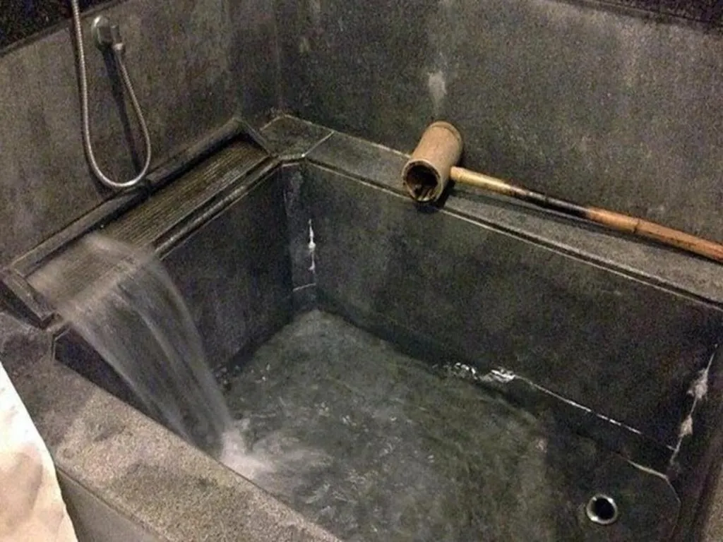 Riyuegu Hotsprings Resort