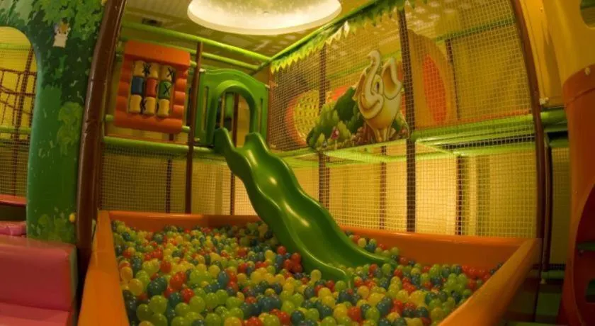 Riyuegu Hotsprings Resort