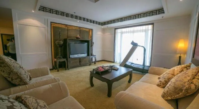 Riyuegu Hotsprings Resort