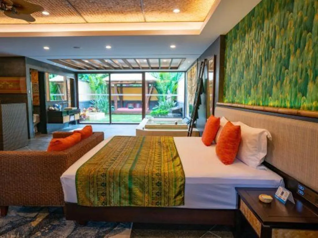 Bed in Riyuegu Hotsprings Resort