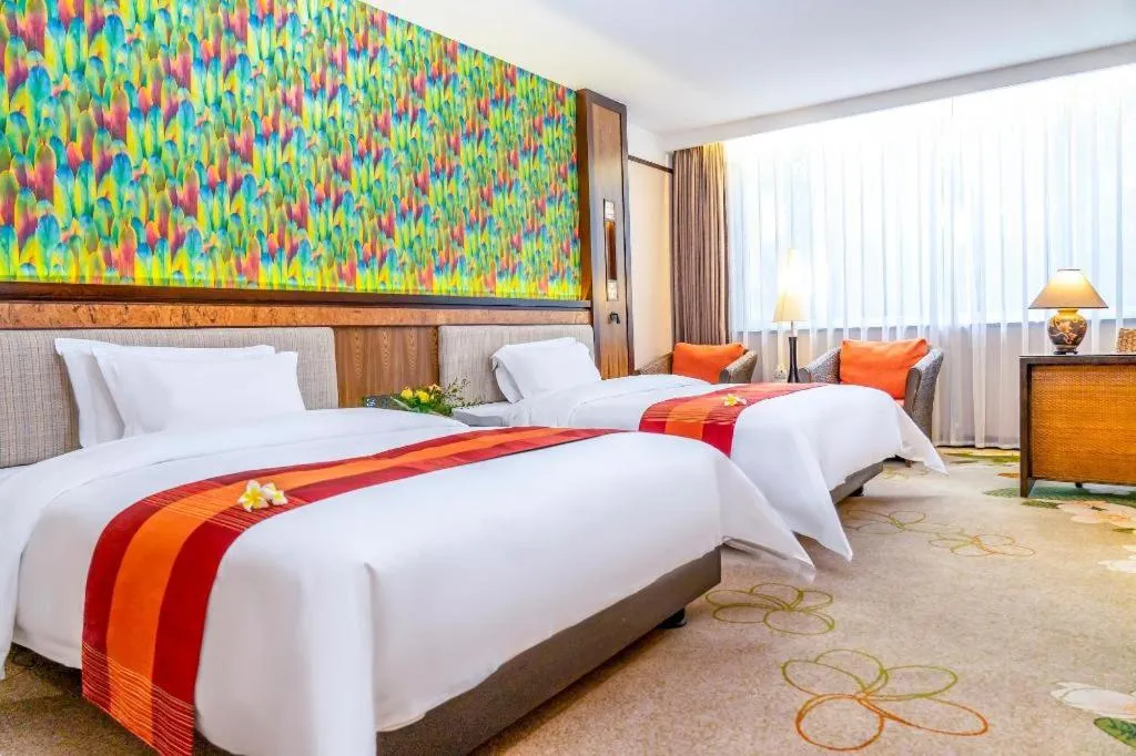 Bed in Riyuegu Hotsprings Resort