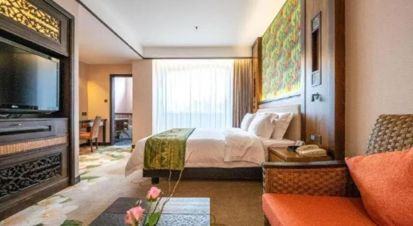 Bed in Riyuegu Hotsprings Resort