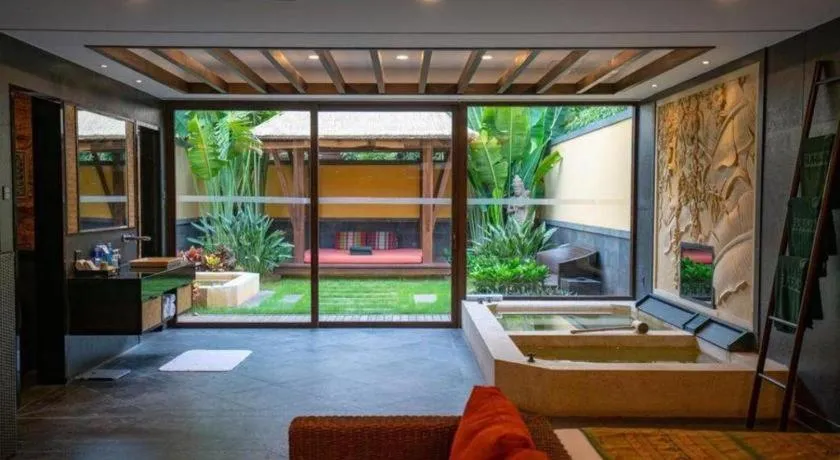 Riyuegu Hotsprings Resort