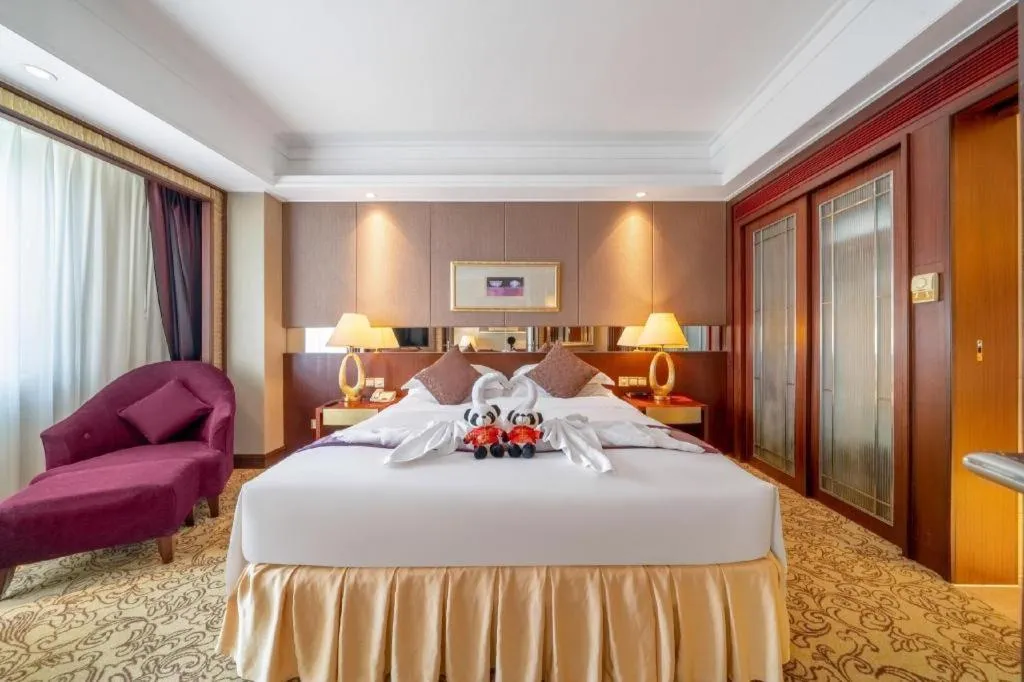 Bed in Chengdu Taihe International Hotel
