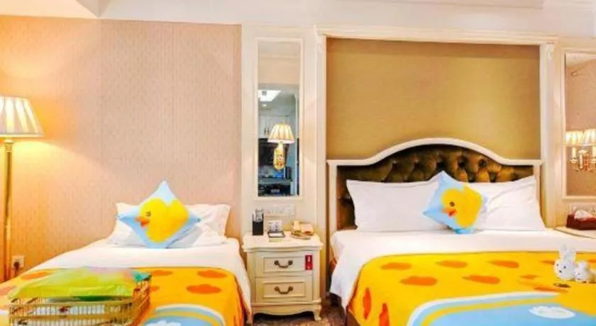 Bed in Xiamen Jingmin Central Hotel