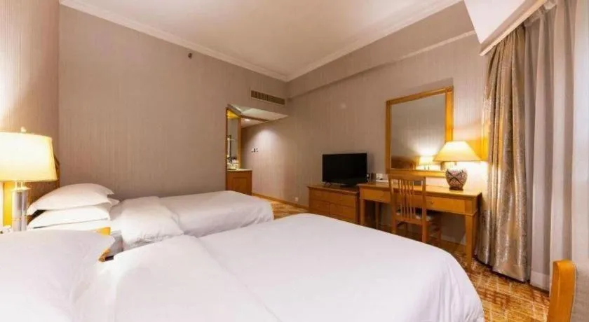 Bed in Century Plaza Hotel