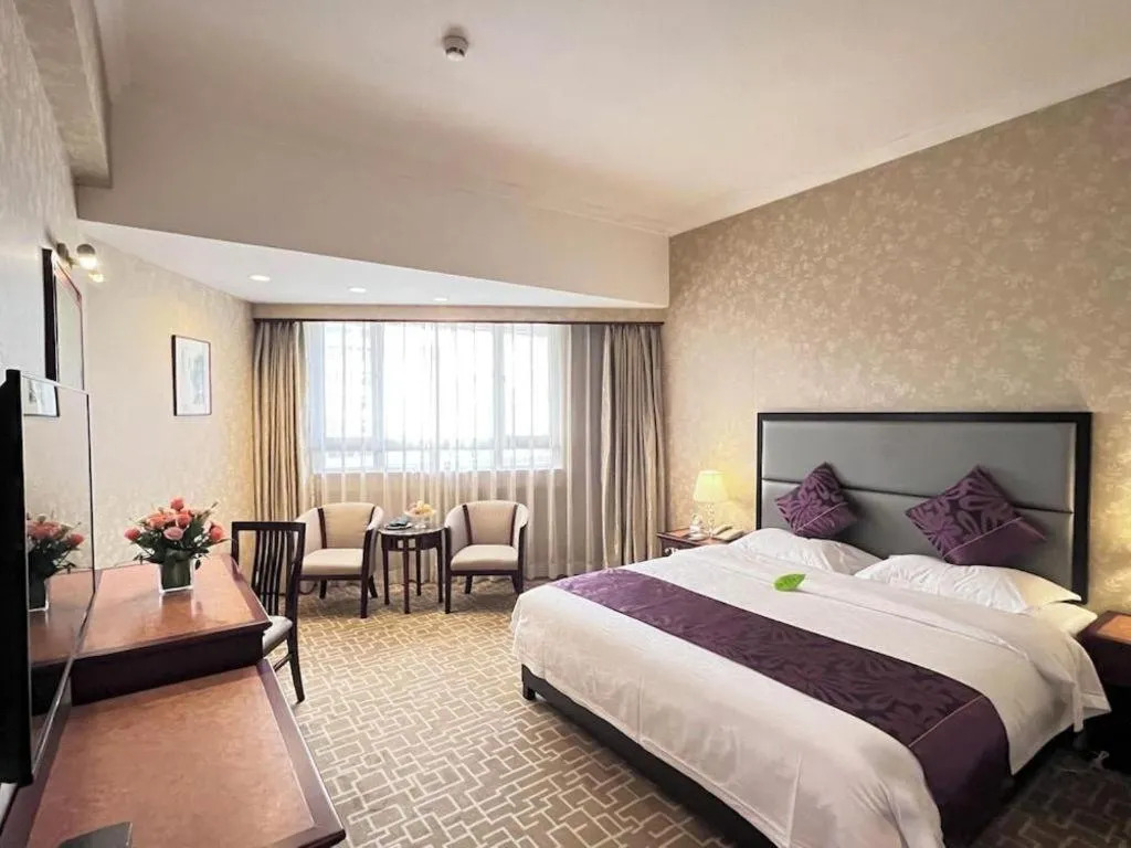 Bed in Century Plaza Hotel