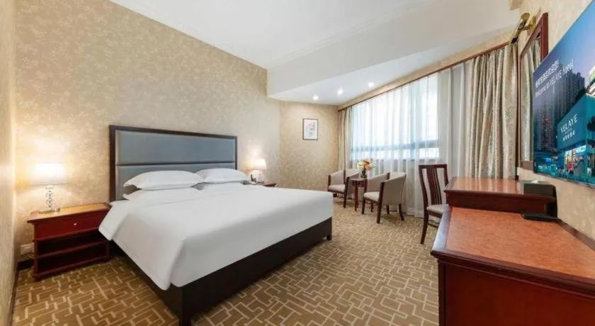 Bed in Century Plaza Hotel