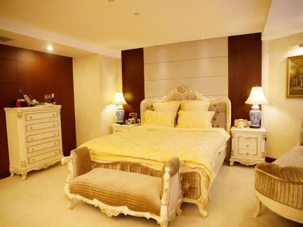 Bed in Century Plaza Hotel