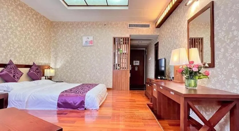 Bed in Century Plaza Hotel