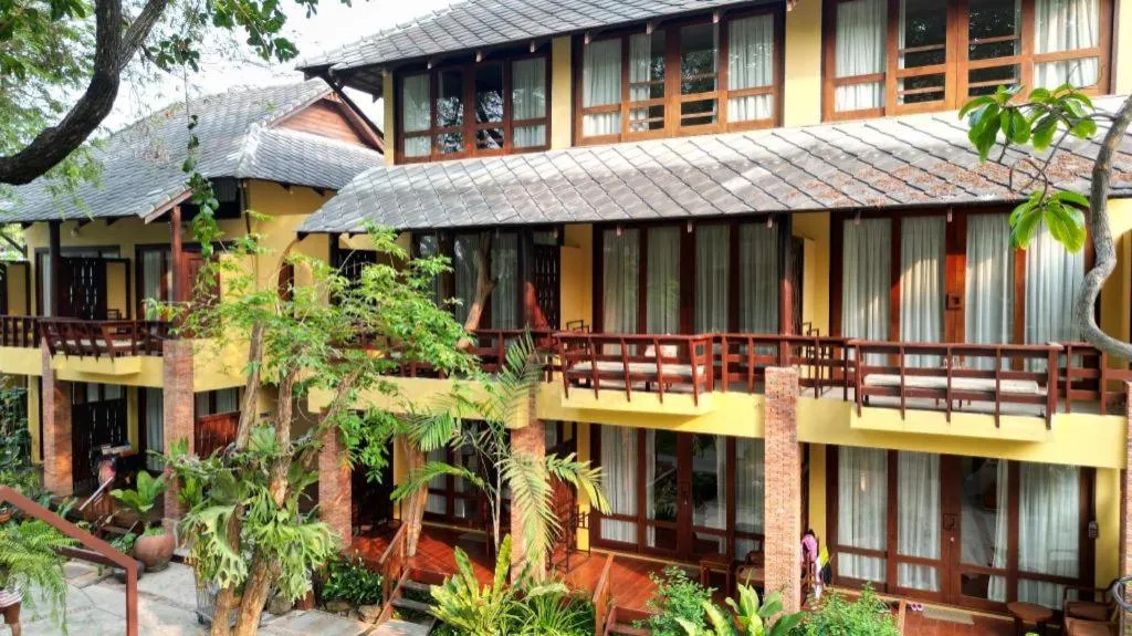 Baan Talay Dao Resort